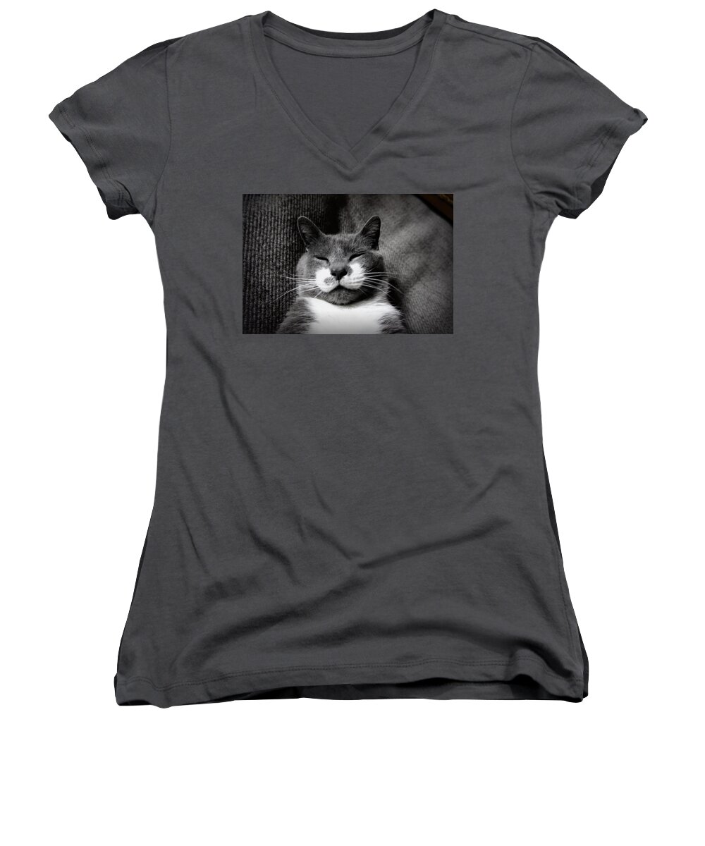 Cat Women's V-Neck featuring the photograph Boots by Laurie Perry