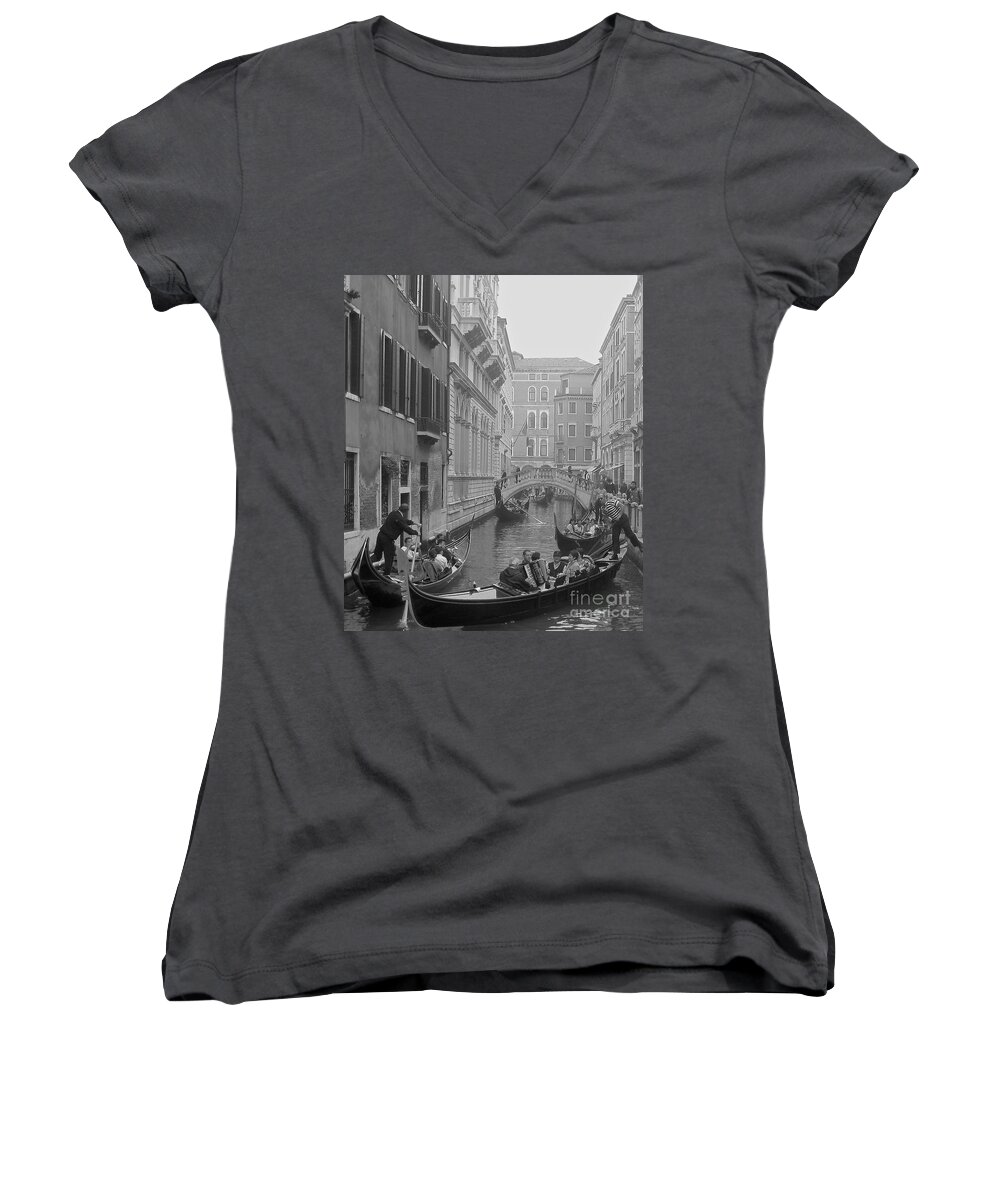 Venice Gondolas Women's V-Neck featuring the photograph Busy Day in Venice by Suzanne Oesterling