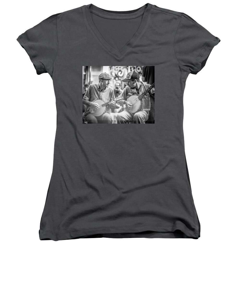 Music Women's V-Neck featuring the photograph Dueling Banjos by David Downs