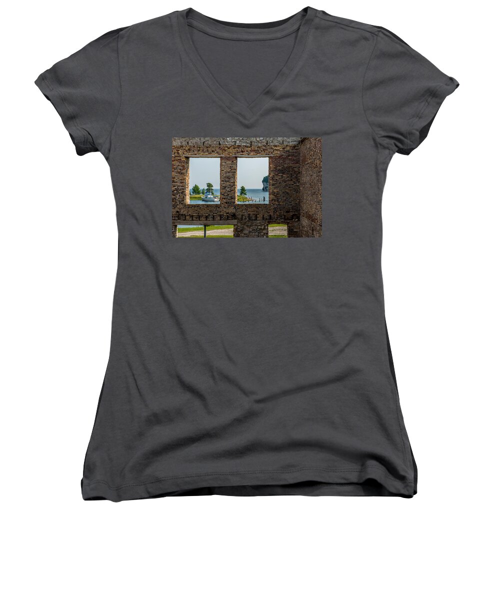 Historic State Park Women's V-Neck featuring the photograph Fayette Ruins by Paul Freidlund