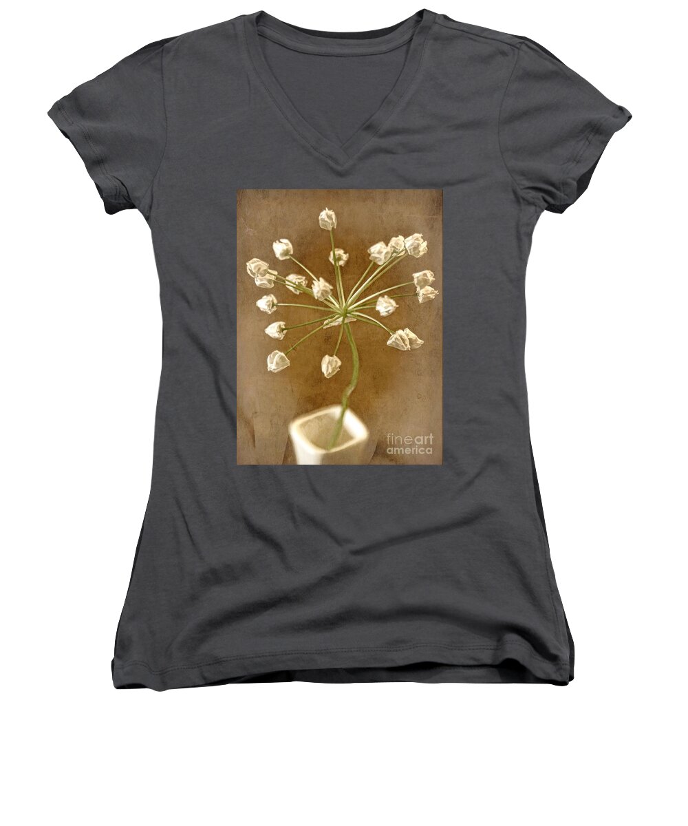 Seed Head Women's V-Neck featuring the photograph Firecracker by Peggy Hughes