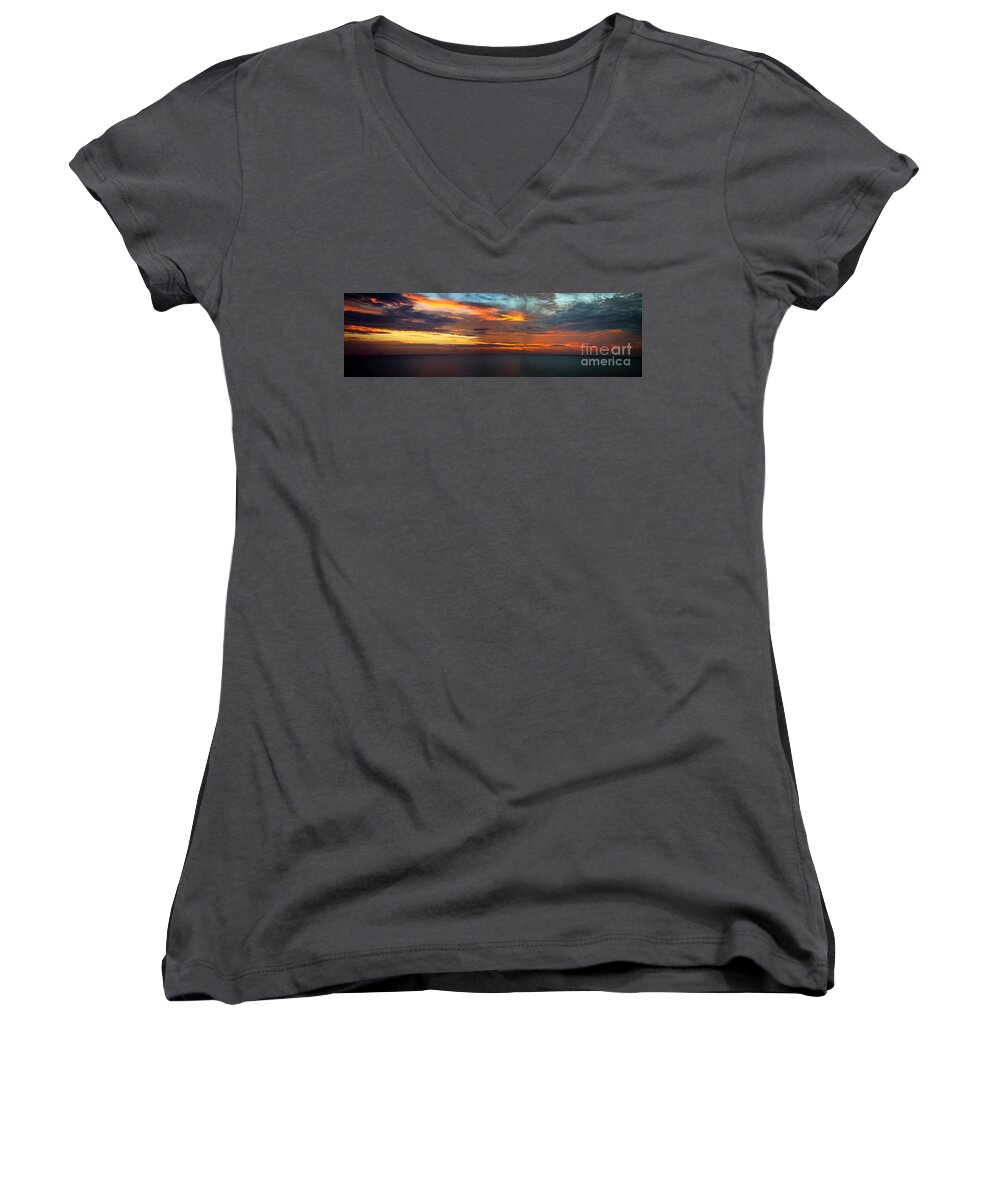 Sunrise Women's V-Neck featuring the photograph Good Morning Panama by Bob Hislop