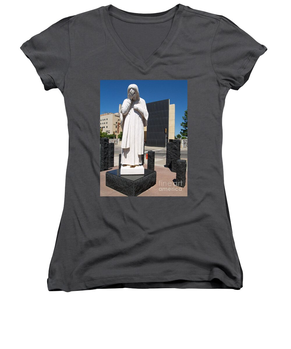 Oklahoma City Statue Women's V-Neck featuring the painting Jesus Wept by Robin Pedrero
