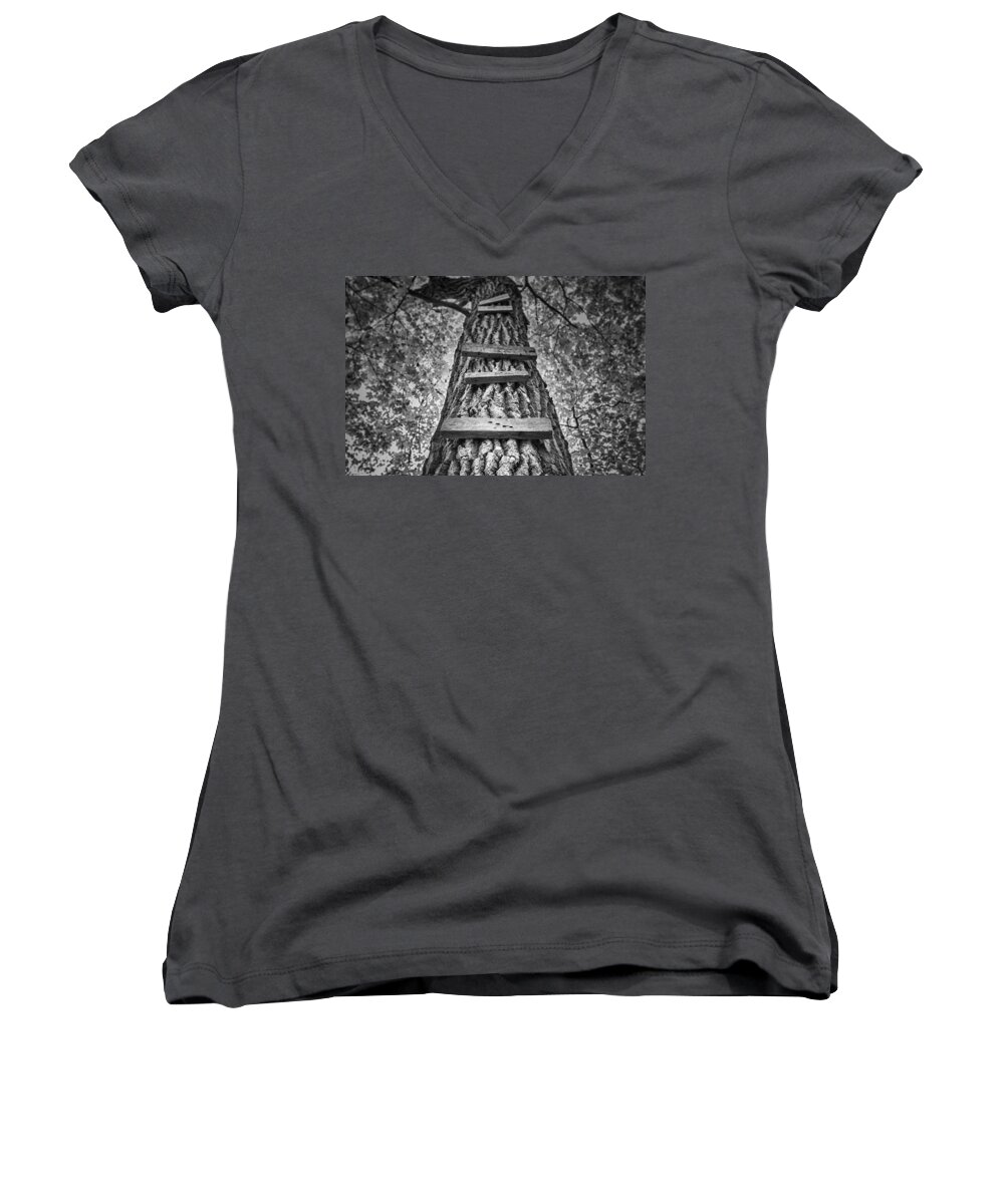 Tree Women's V-Neck featuring the photograph Ladder to the Treehouse by Scott Norris