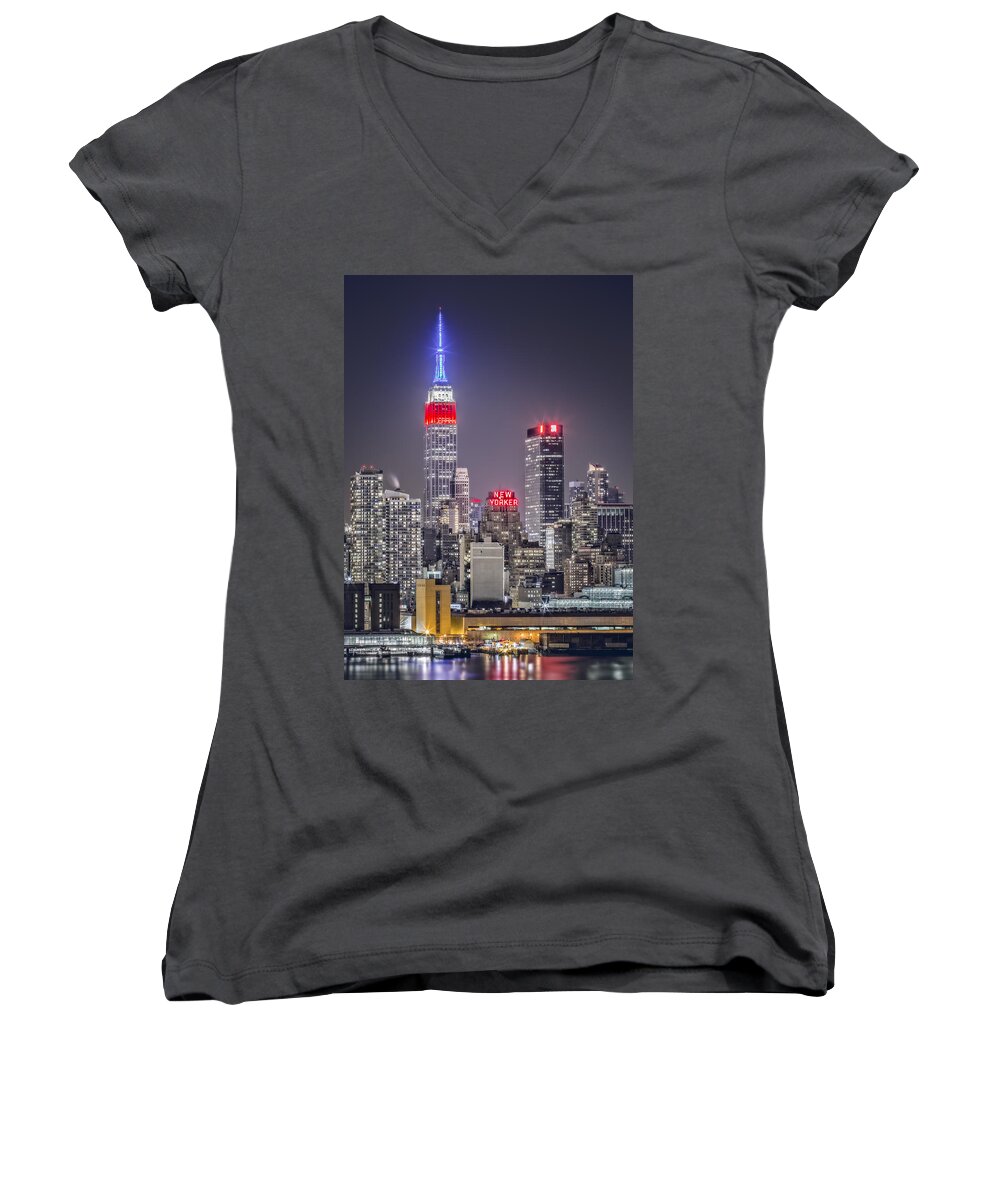 America Women's V-Neck featuring the photograph Light the way by Eduard Moldoveanu