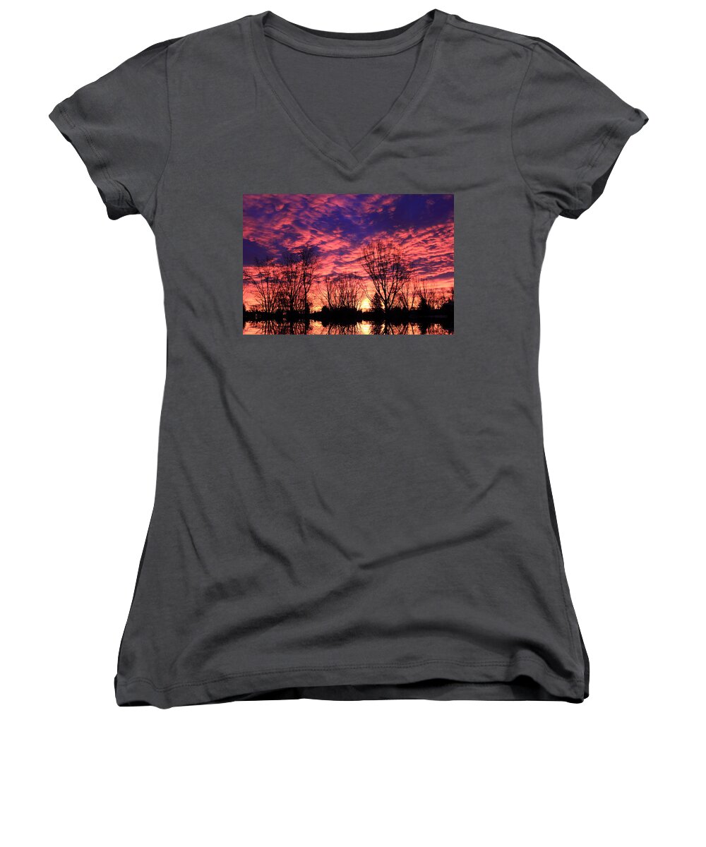 Sunrise Women's V-Neck featuring the photograph Morning Reflection by Shane Bechler