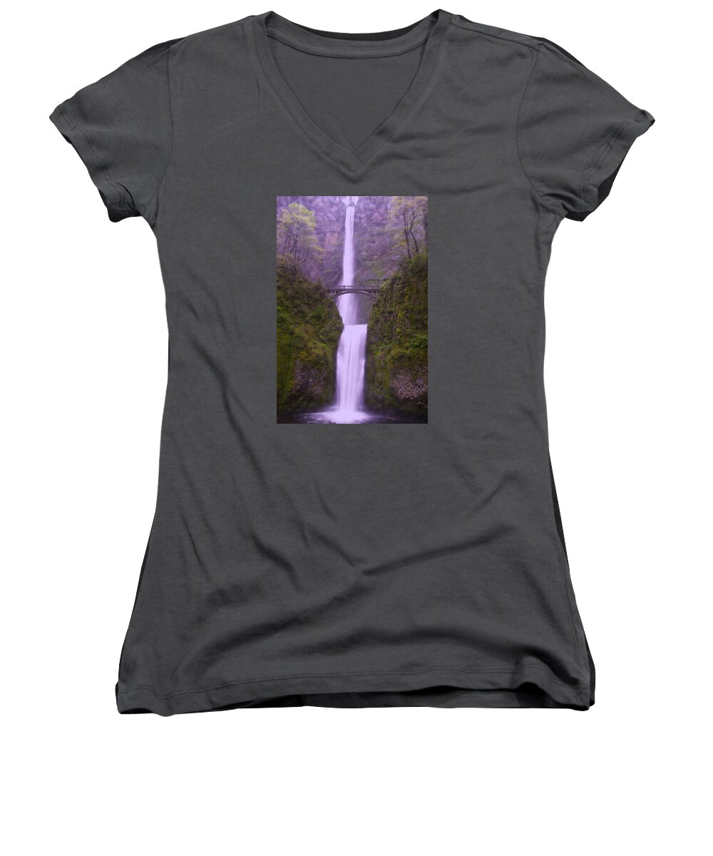 Waterfalls Women's V-Neck featuring the photograph Multnomah In The Drizzling Rain by Jeff Swan