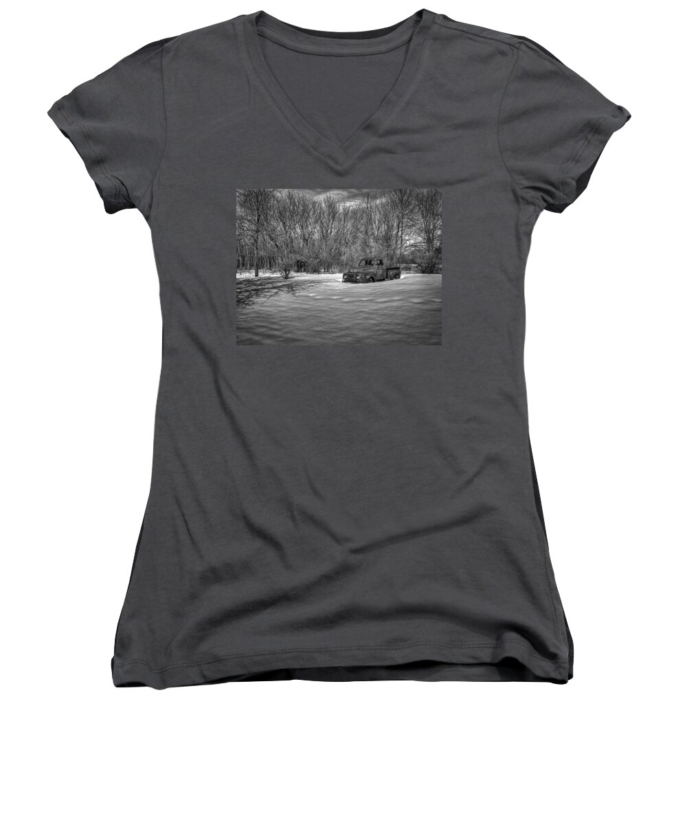 Ford Truck Women's V-Neck featuring the photograph Old Timer In The Snow by Thomas Young
