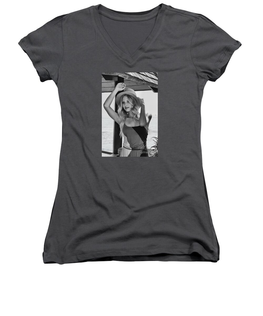 Pretty Lady Women's V-Neck featuring the photograph Pretty Lady Pretty Hat by Mariola Bitner