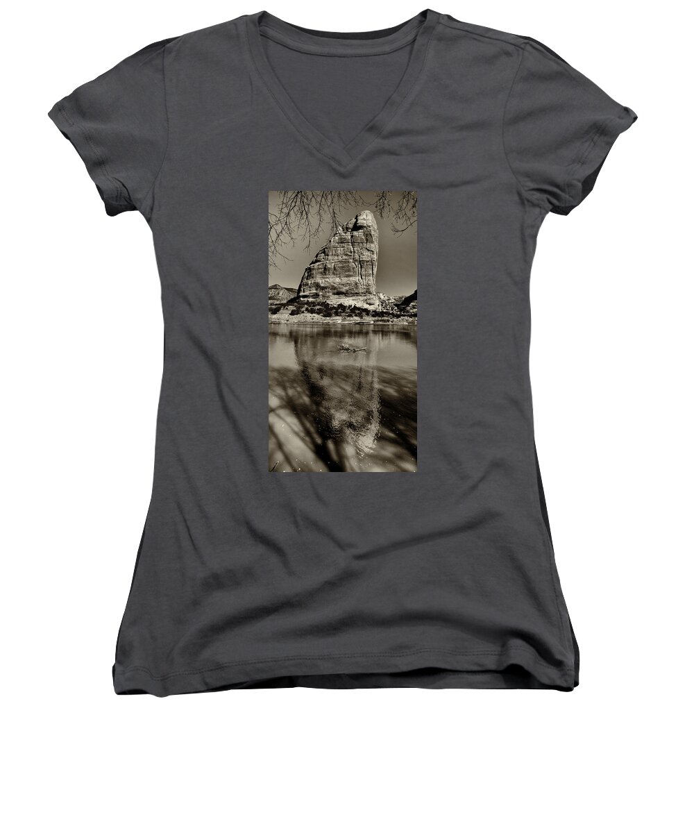 Joshua House Photography Women's V-Neck featuring the photograph Reflections of Echo Park by Joshua House