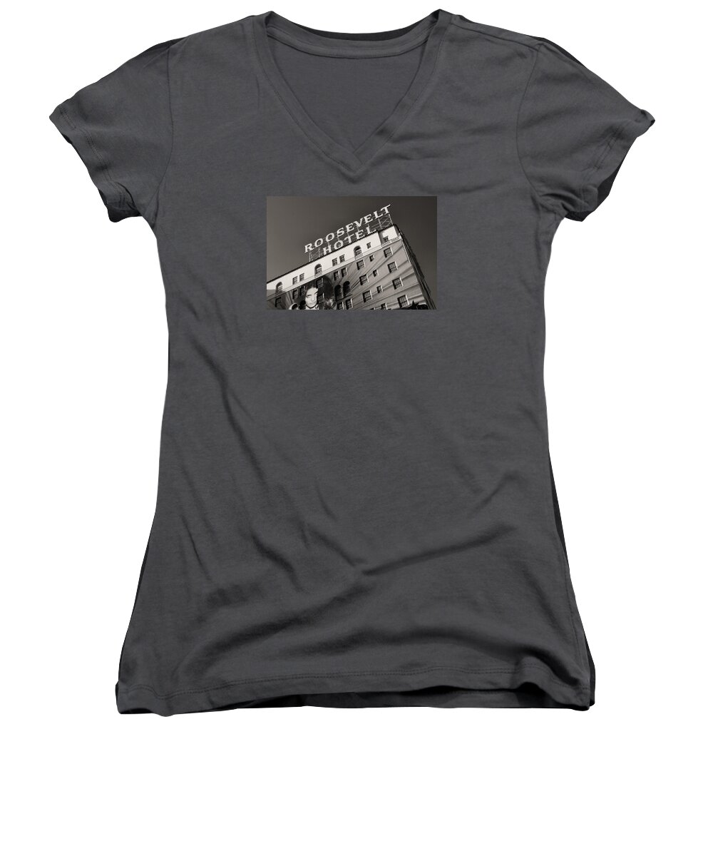 Hollywood Women's V-Neck featuring the photograph Roosevelt Hotel Hollywood by Roger Passman