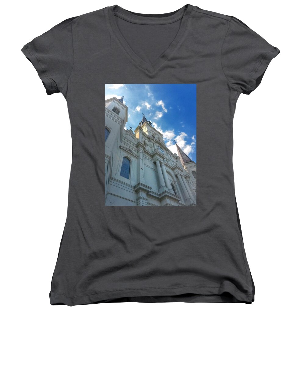 Saint Louis Cathedral Women's V-Neck featuring the photograph Saint Louis Cathedral by John Duplantis