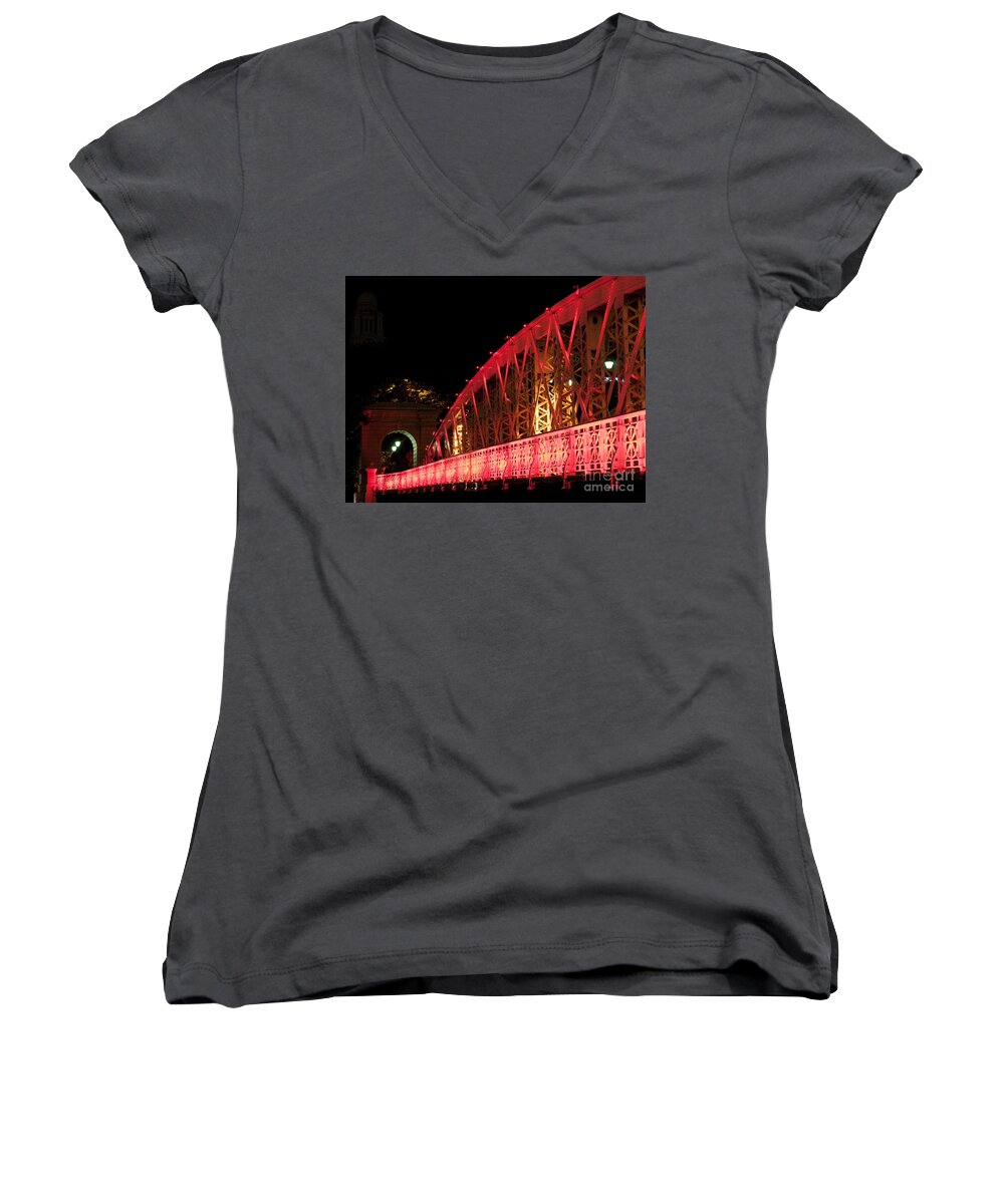 Singapore Women's V-Neck featuring the photograph Singapore Anderson Bridge At Night by Rick Piper Photography