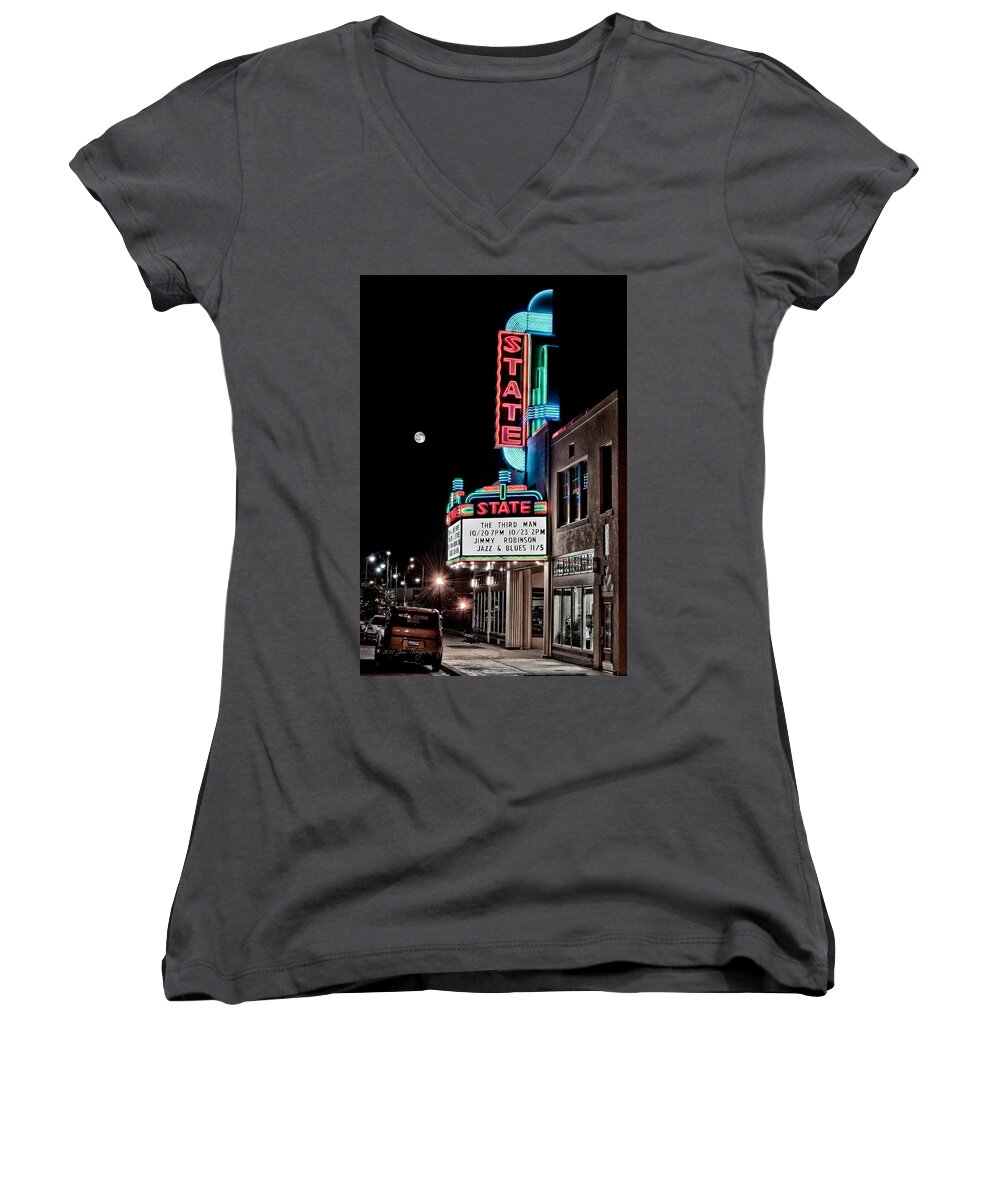 Hdr Women's V-Neck featuring the photograph State Theater by Jim Thompson