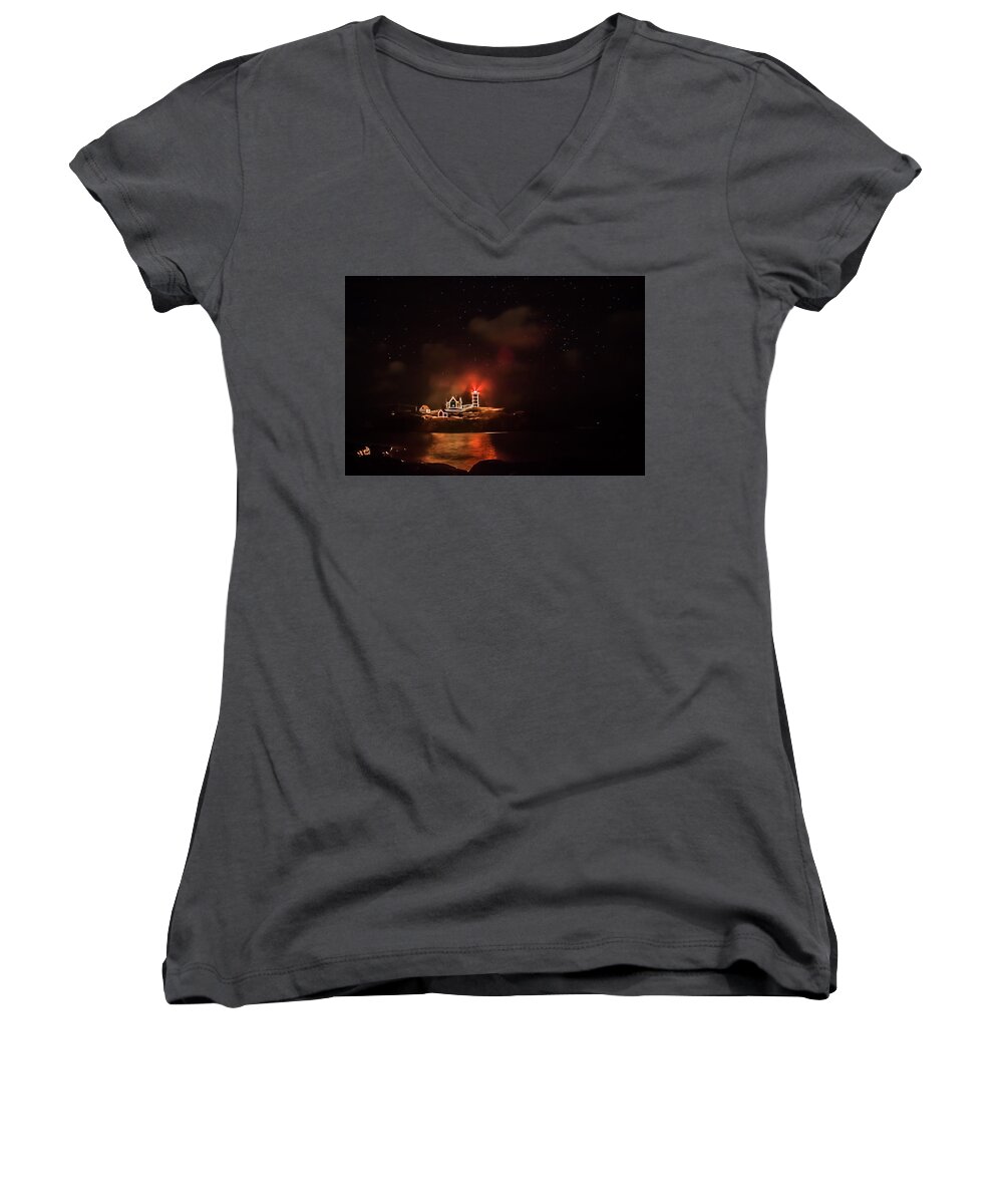 Nubble Lighthouse Women's V-Neck featuring the photograph The fog rolls in by Jeff Folger