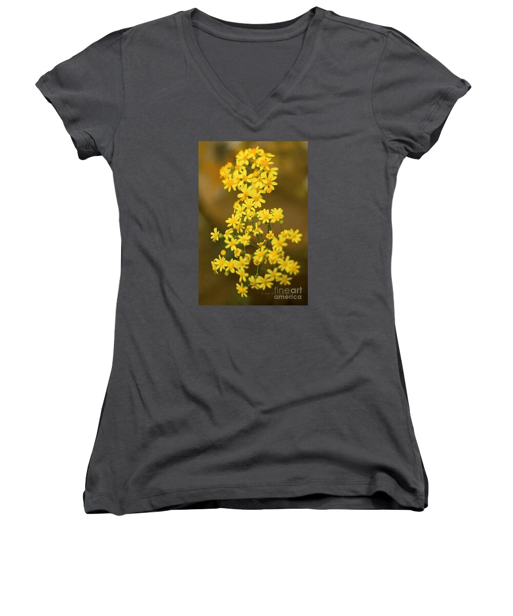 Vertical Women's V-Neck featuring the photograph Unknown Flower by Richard J Thompson 