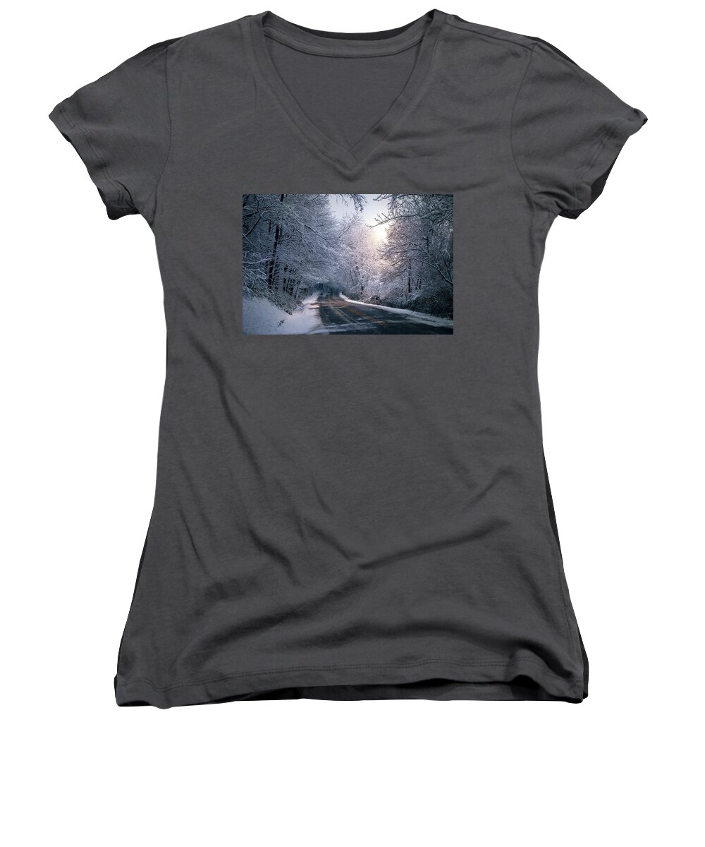 Road Women's V-Neck featuring the photograph Winter Drive by Rob Blair