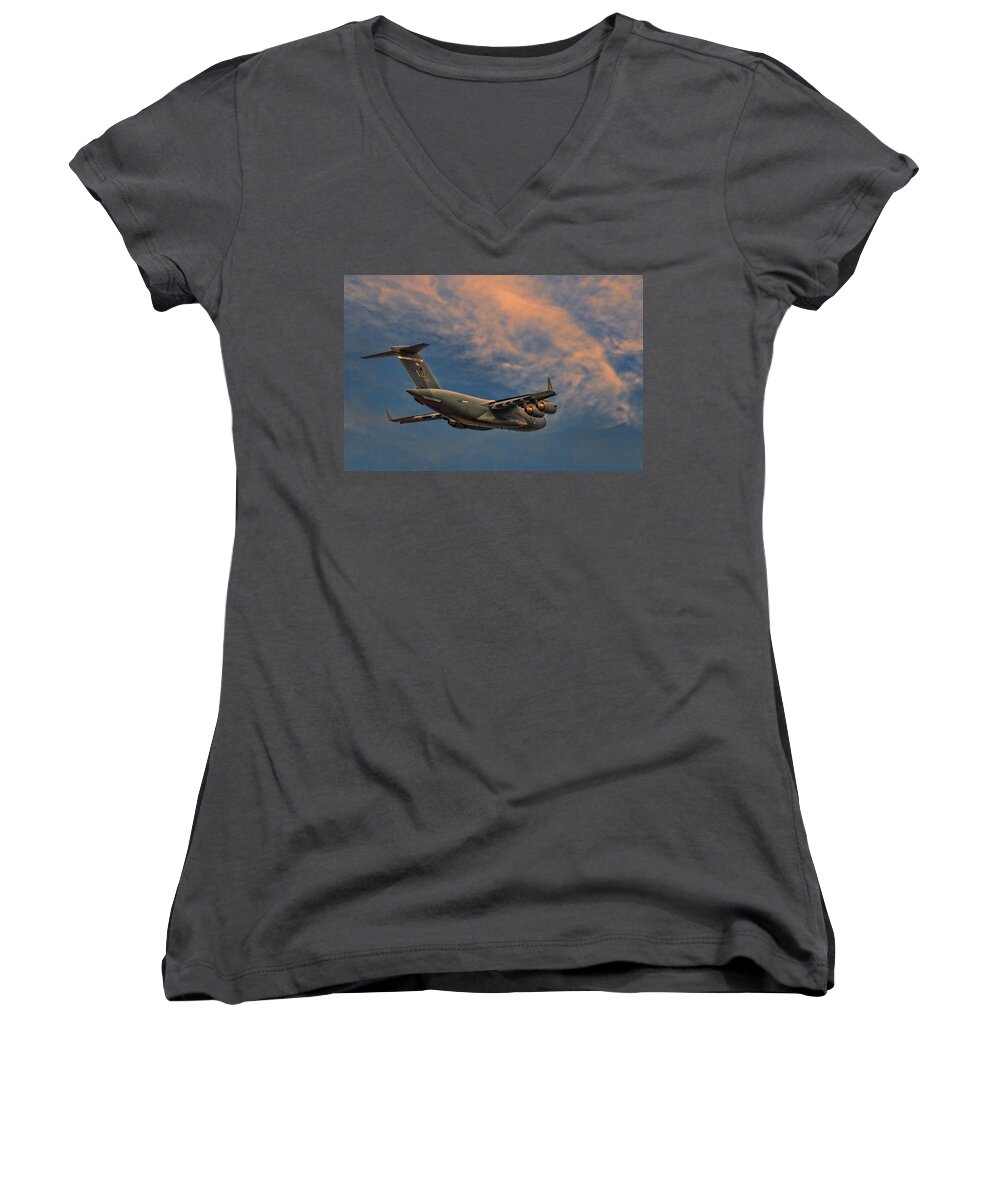 Elmendorf Women's V-Neck featuring the photograph Into The Sunset by Steven Richardson