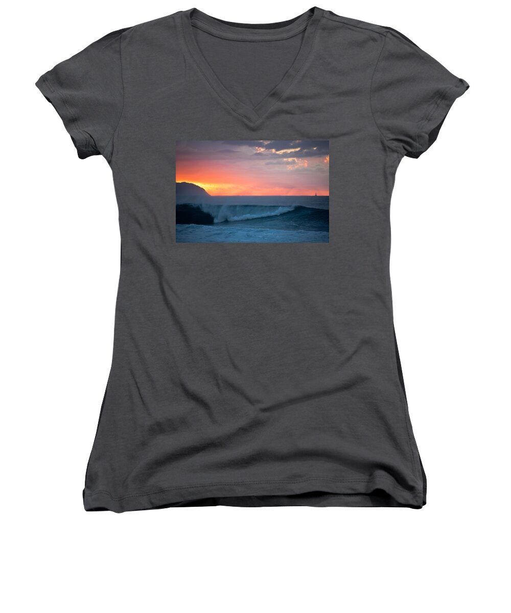 Ralf Women's V-Neck featuring the photograph Oahu North Shore by Ralf Kaiser