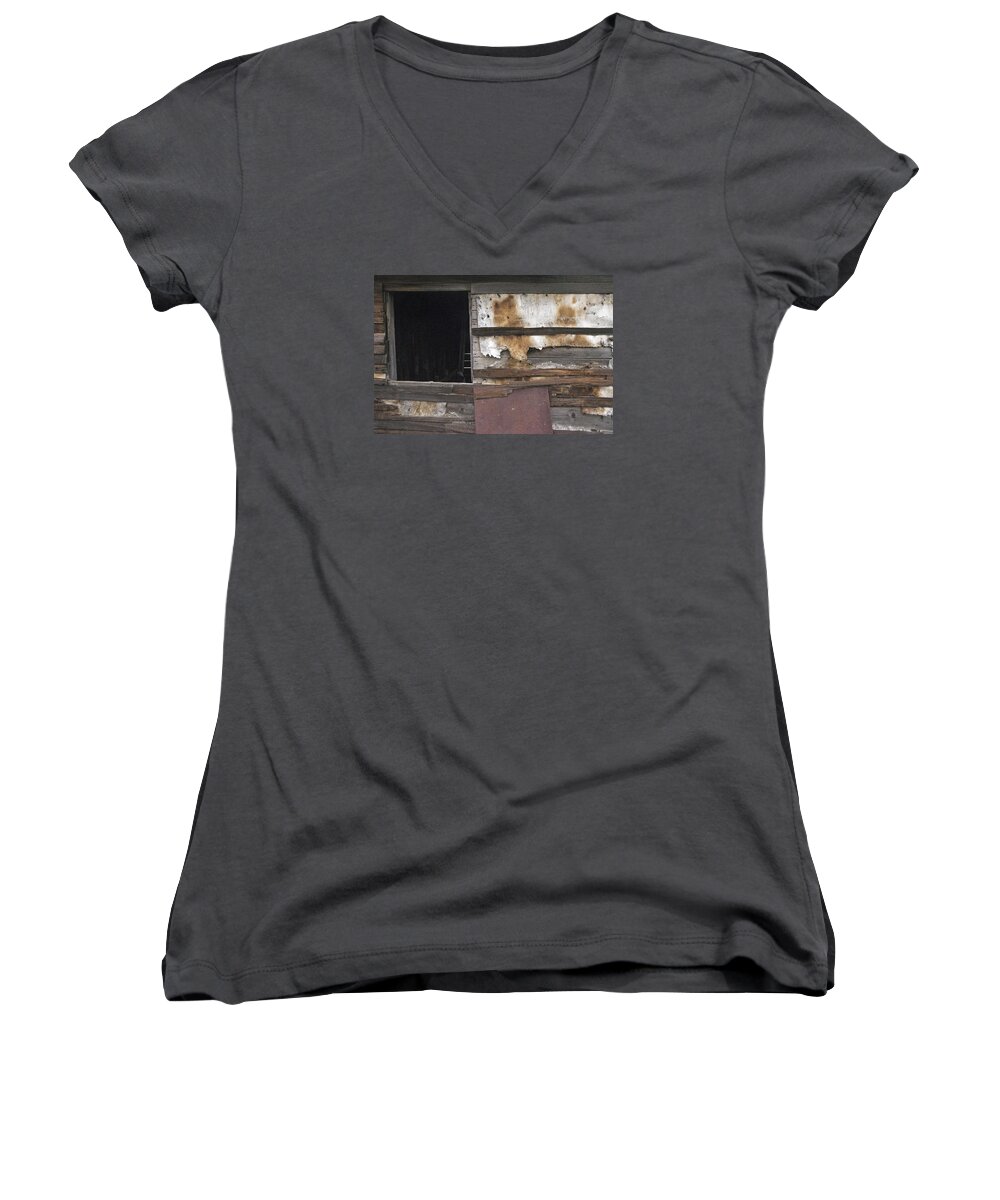 Old Women's V-Neck featuring the photograph Weathered Shed by David Kleinsasser