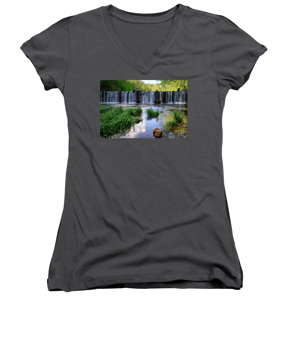 Colcord Women's V-Neck featuring the photograph A Glimpse of Beauty by Michael Scott