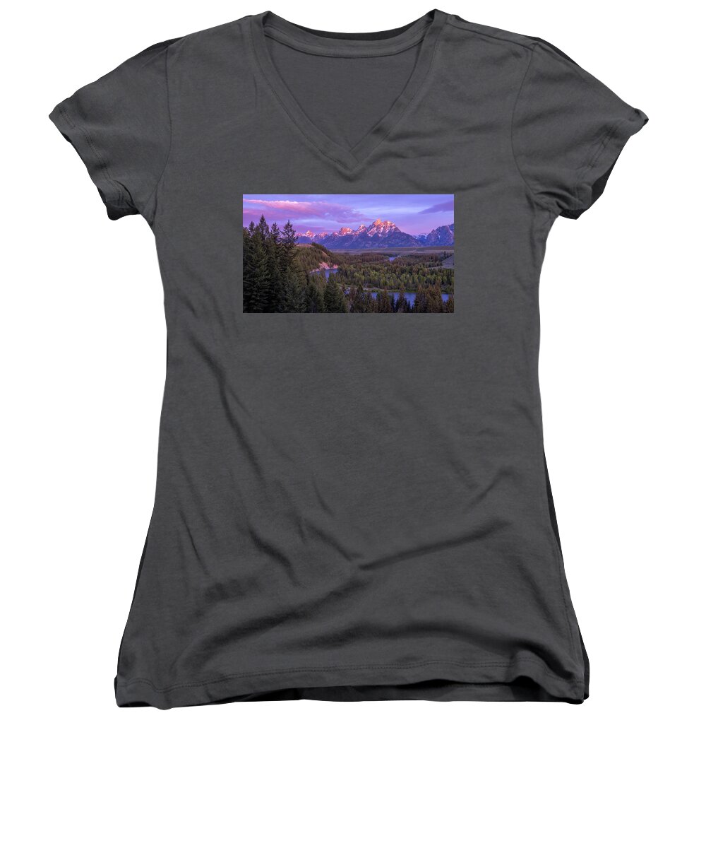 Admiration Women's V-Neck featuring the photograph Admiration by Chad Dutson