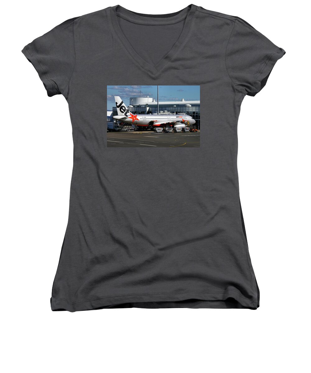 Airbus Women's V-Neck featuring the photograph Airbus A320-232 by Tim Beach