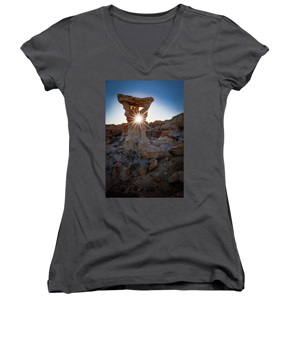 Amaizing Women's V-Neck featuring the photograph Allien's Throne by Edgars Erglis
