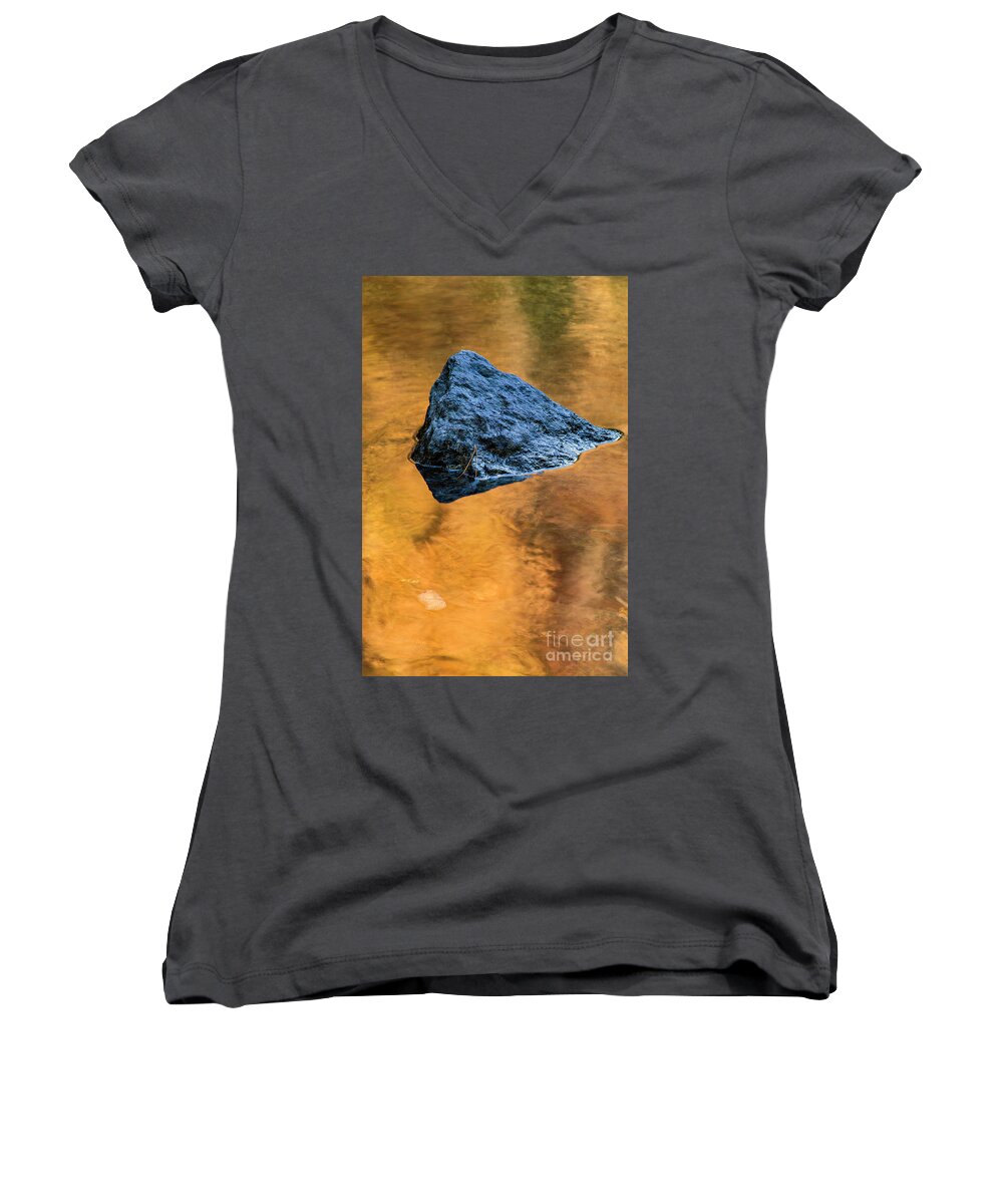 Reflection Women's V-Neck featuring the photograph Autumn Color on Little River - D009990 by Daniel Dempster