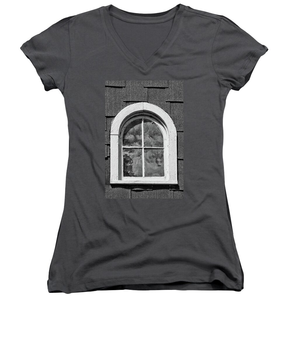 Barn Women's V-Neck featuring the photograph Babcock Window 2273 by Guy Whiteley