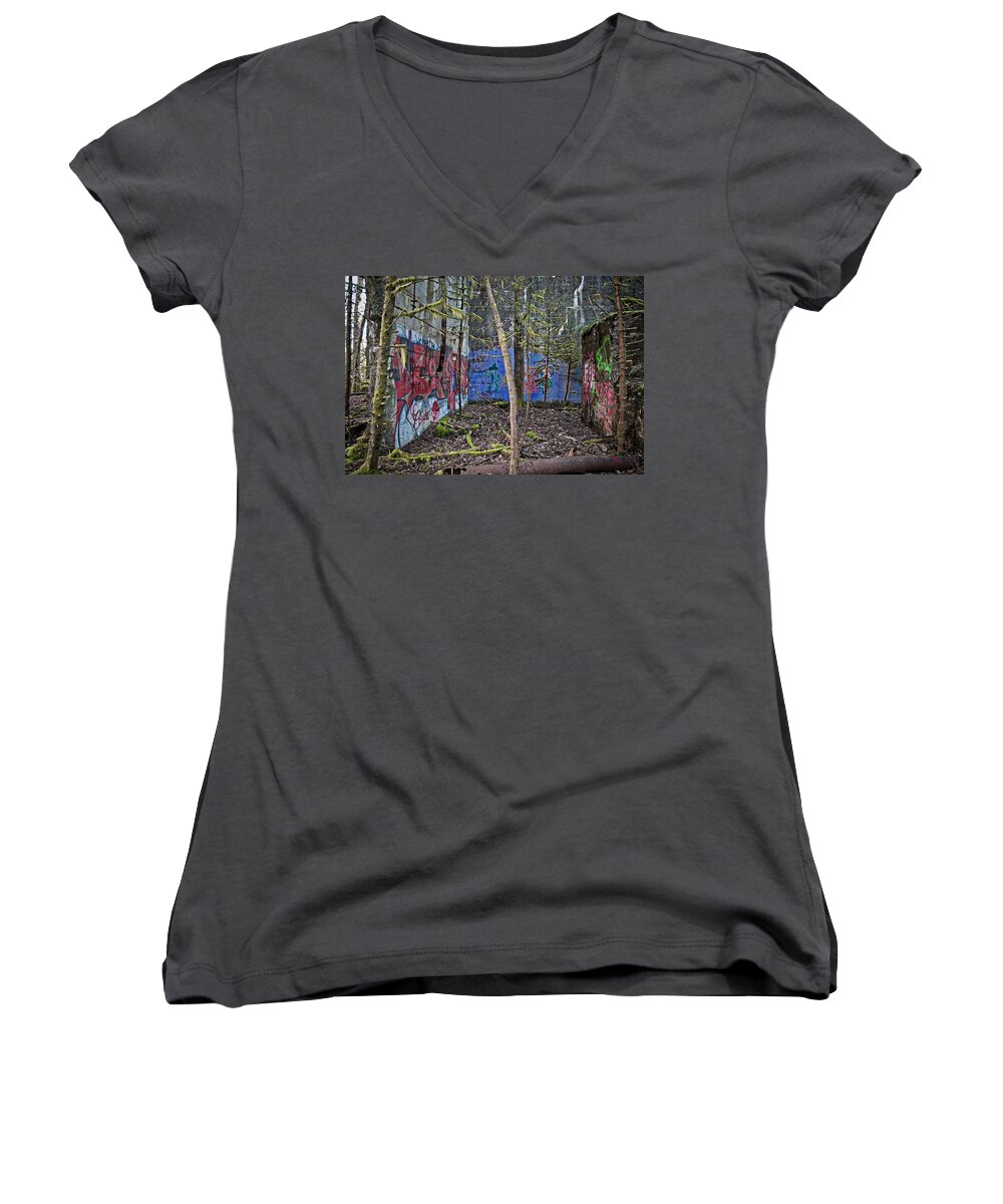 Abandoned Women's V-Neck featuring the photograph Central Hoist Interior by Cathy Mahnke