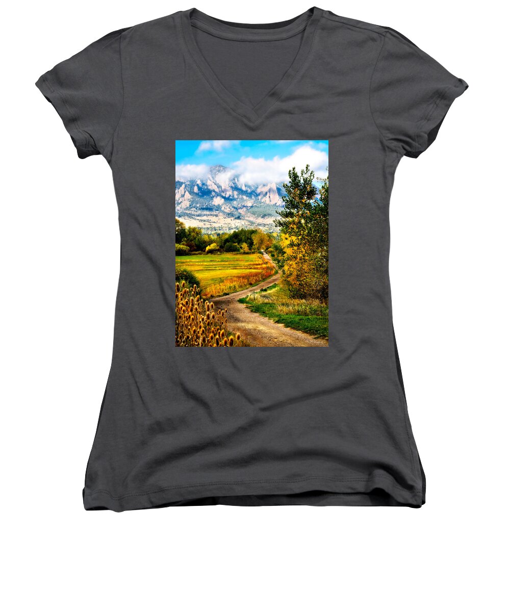 Americana Women's V-Neck featuring the photograph Clearly Colorado by Marilyn Hunt