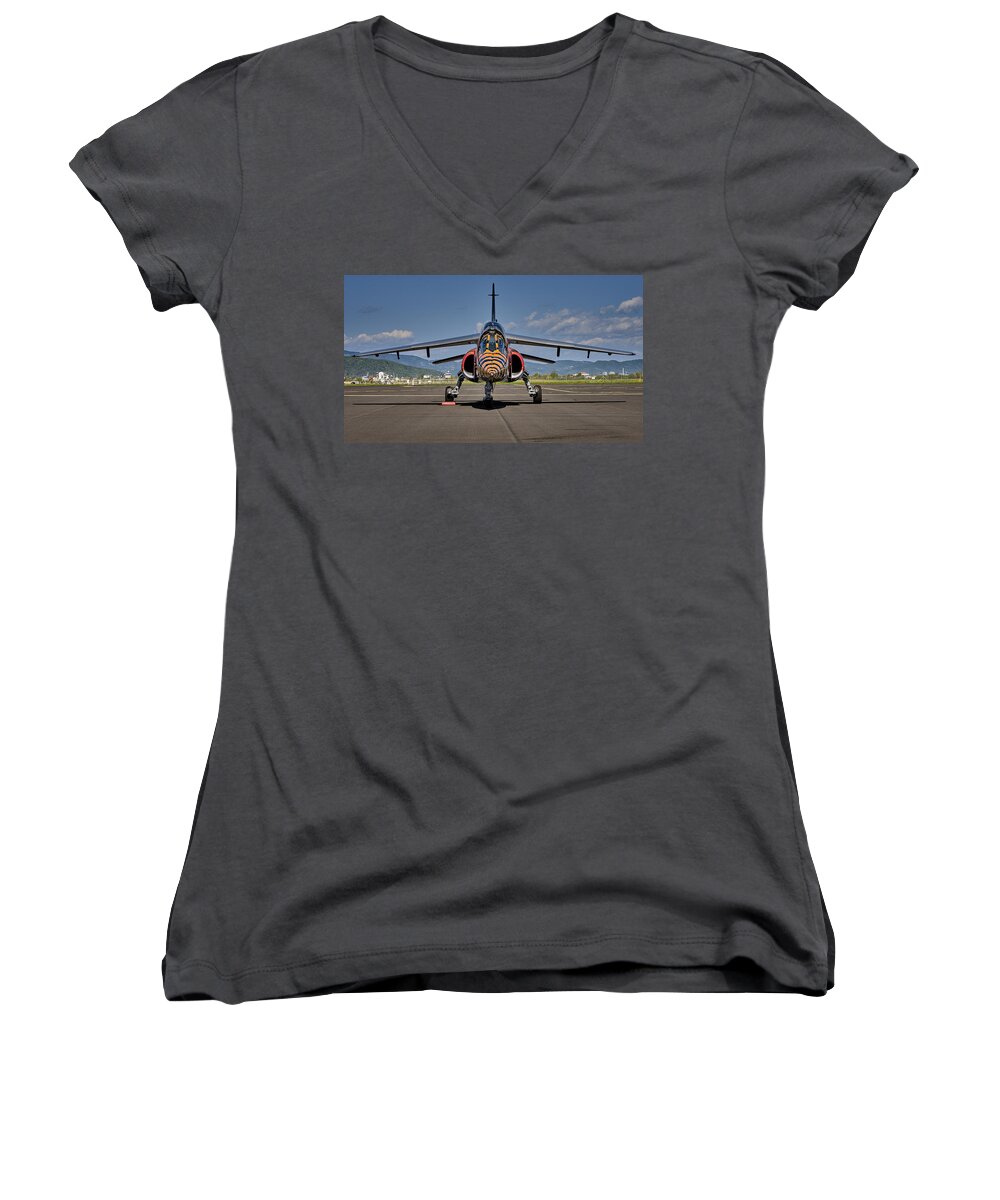 Flying Bulls Women's V-Neck featuring the photograph Confrontation by Robert Krajnc