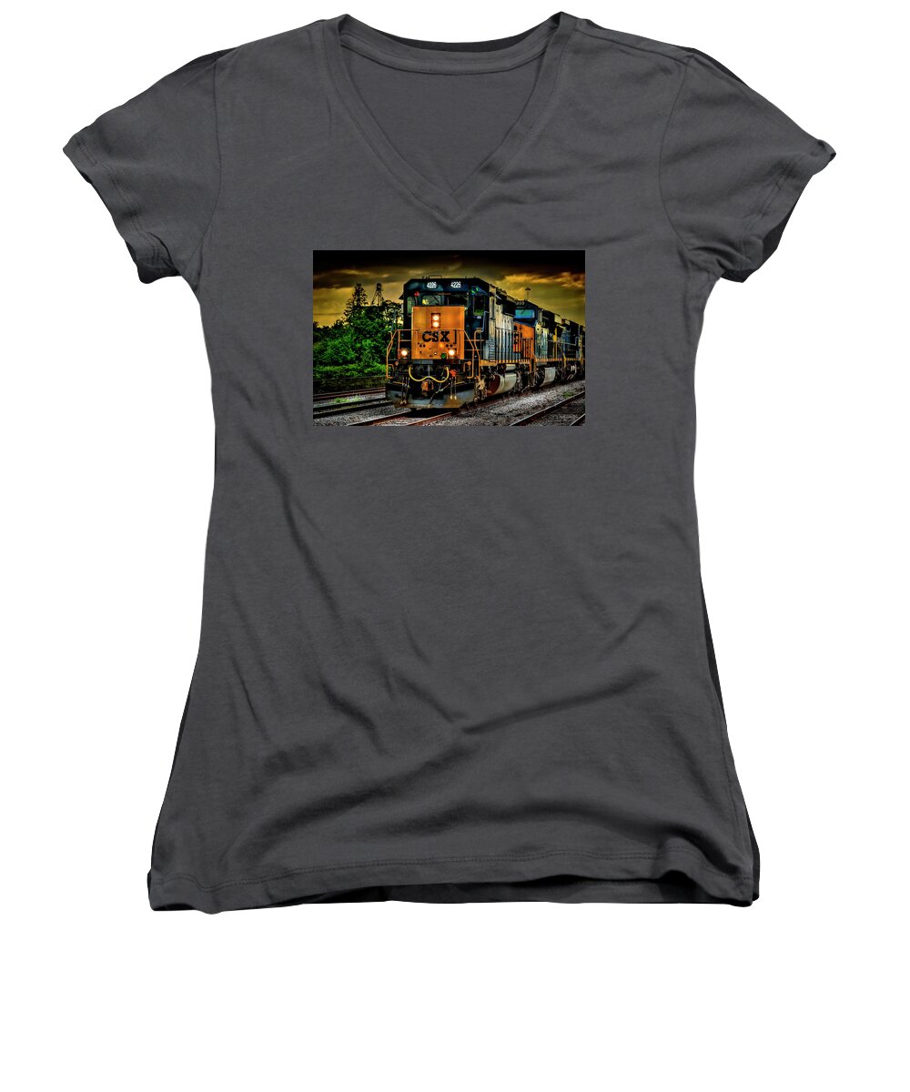 Csx Women's V-Neck featuring the photograph Csx 4226 by Marvin Spates
