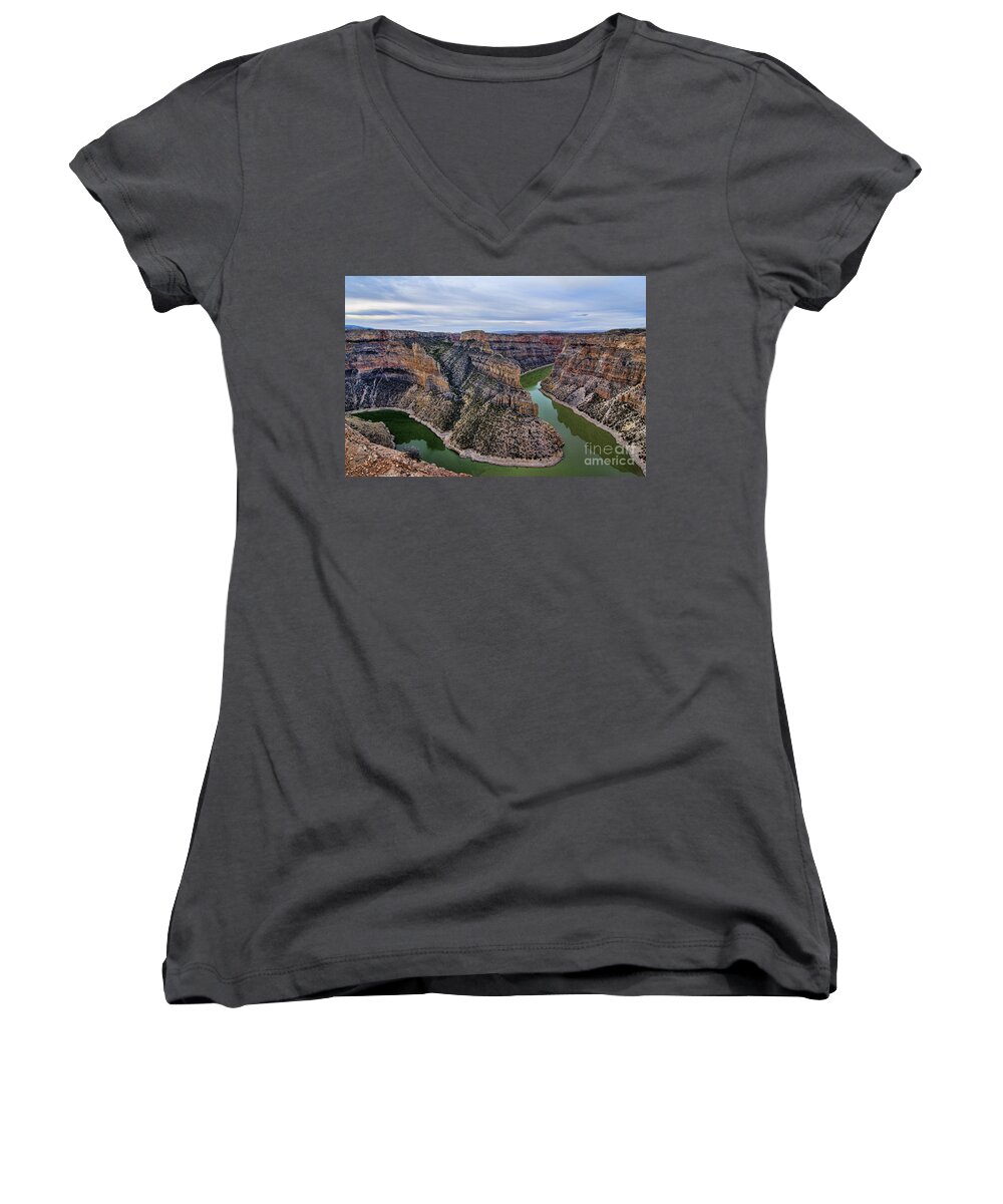 Bighorn River Women's V-Neck featuring the photograph Dawn At Devils Overlook Bighorn Canyon by Gary Beeler