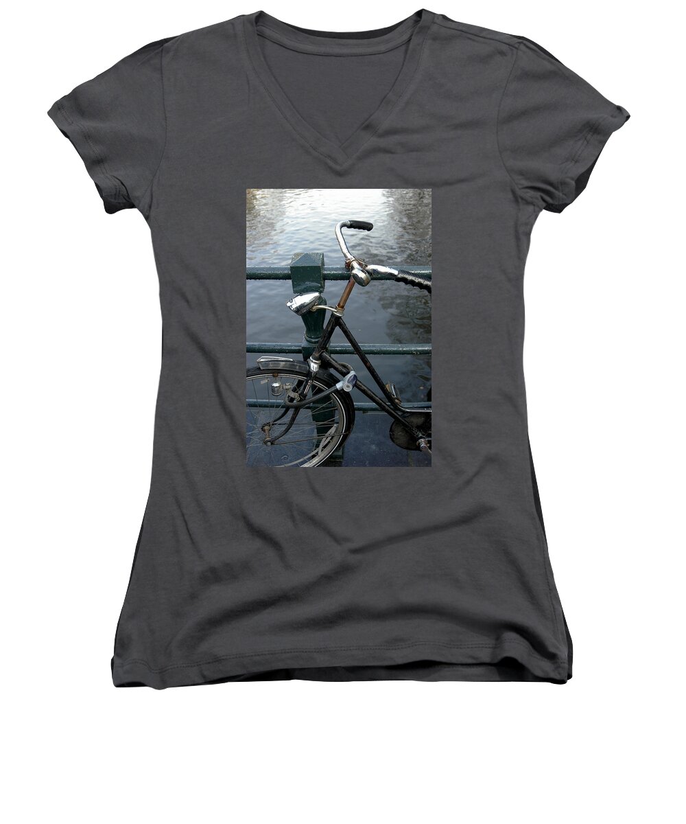 Landscape Amsterdam Red Light District Bicycle Women's V-Neck featuring the photograph Dnrh1104 by Henry Butz