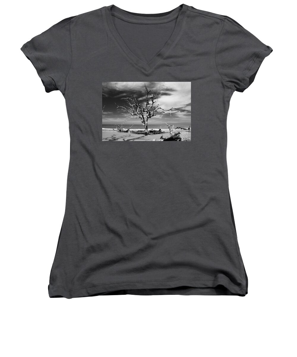 Jekyll Island Women's V-Neck featuring the photograph Driftin by Phil Cappiali Jr