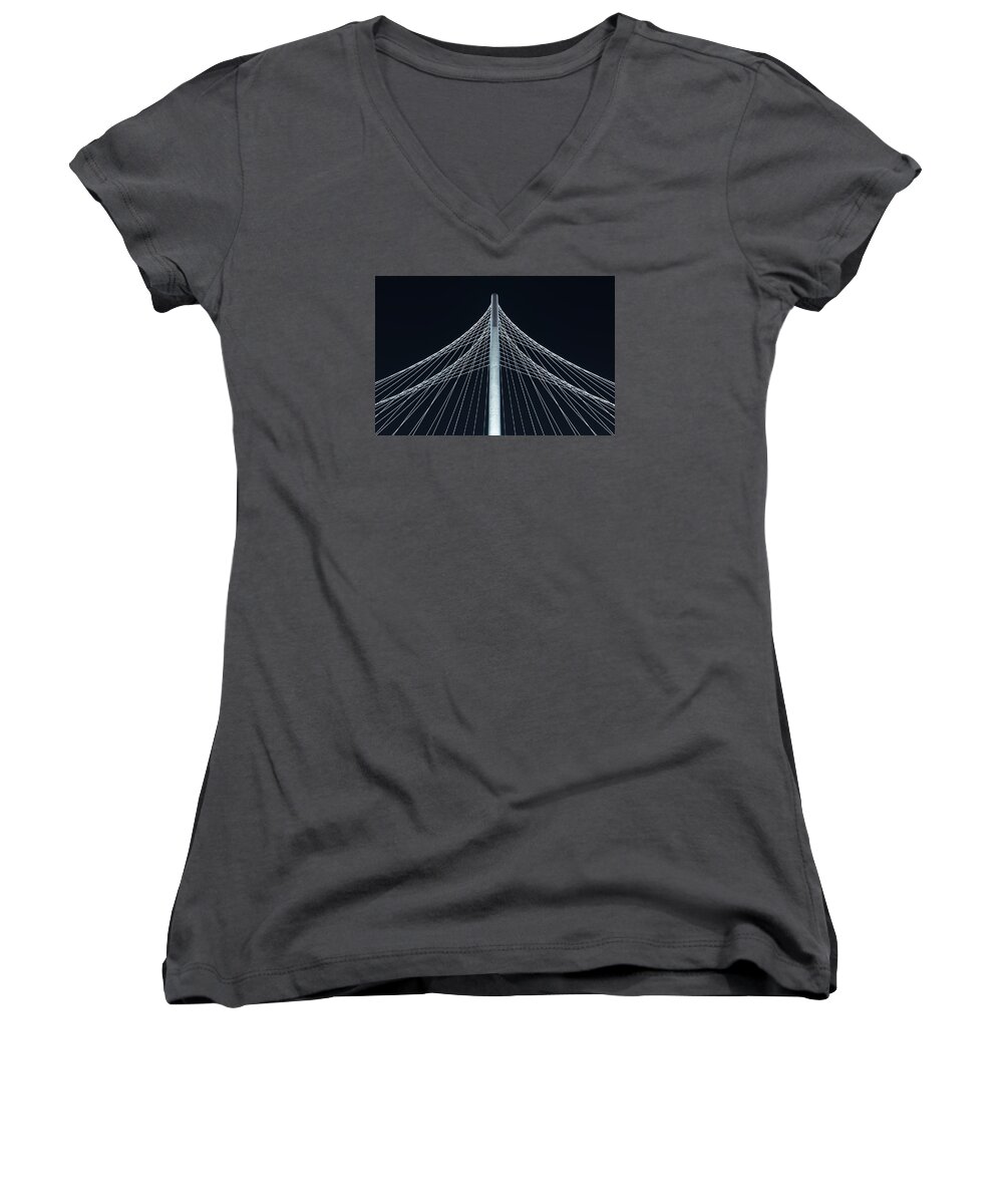 Dallas Women's V-Neck featuring the photograph Elegance by David Downs