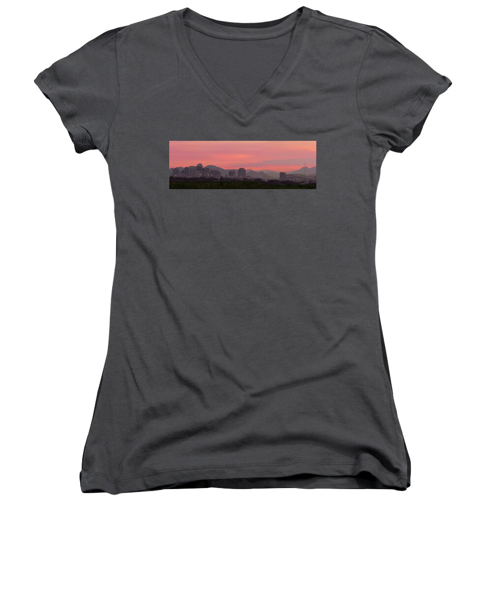 Orcinus Fotograffy Women's V-Neck featuring the photograph From The Ground Up by Kimo Fernandez