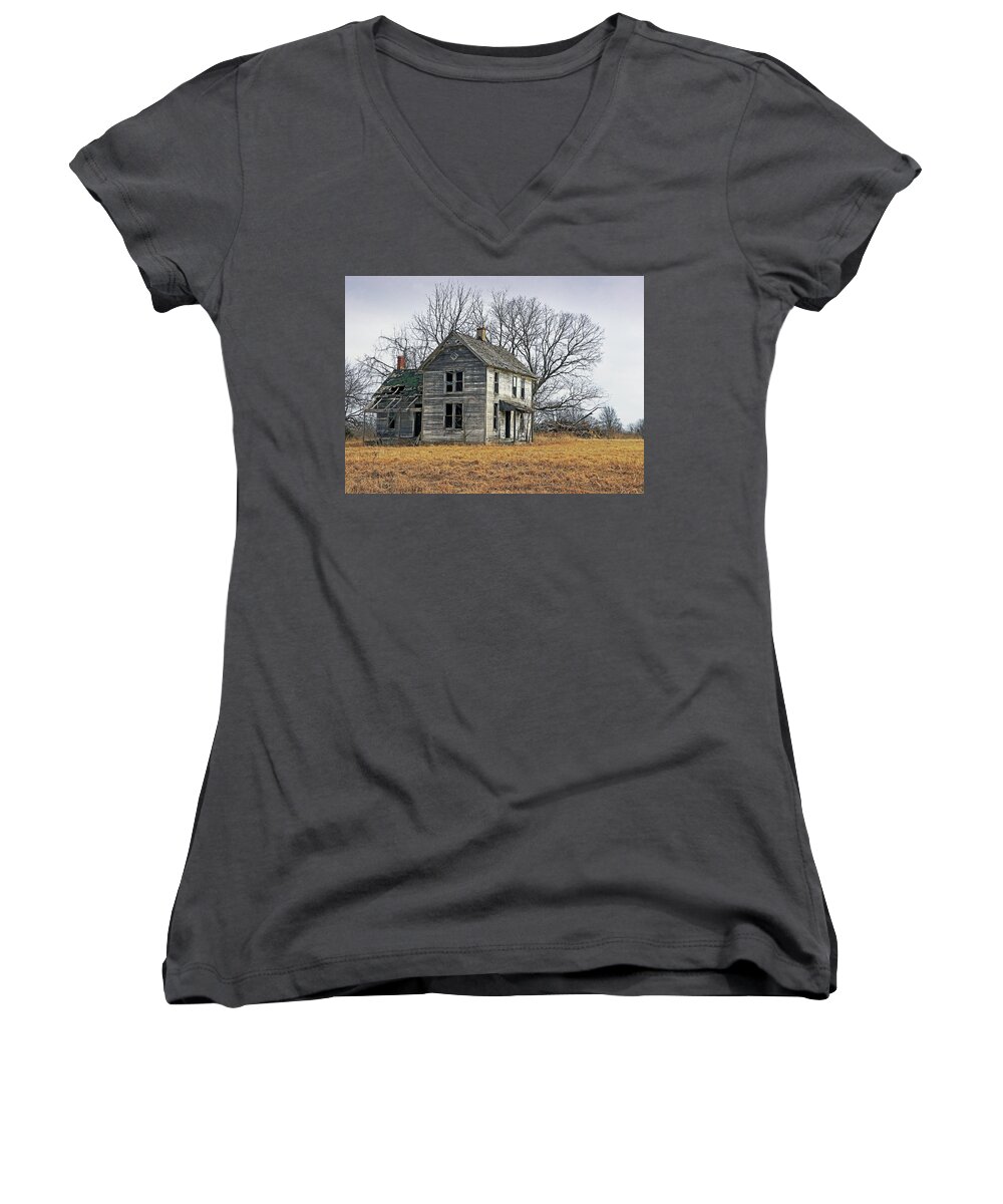 House Women's V-Neck featuring the photograph House of Kansas Past by Christopher McKenzie
