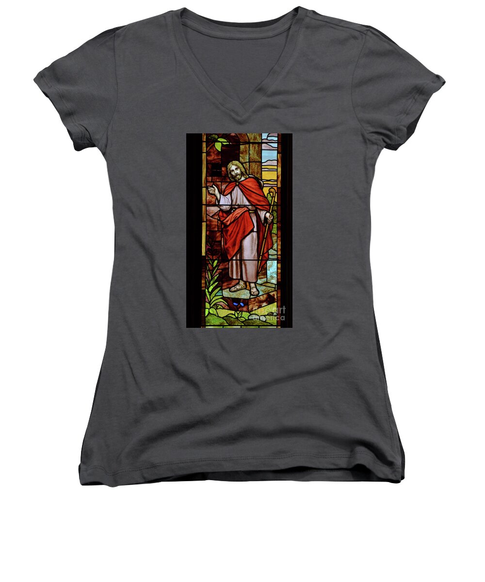 Jesus Women's V-Neck featuring the photograph Jesus Knocking by Debby Pueschel