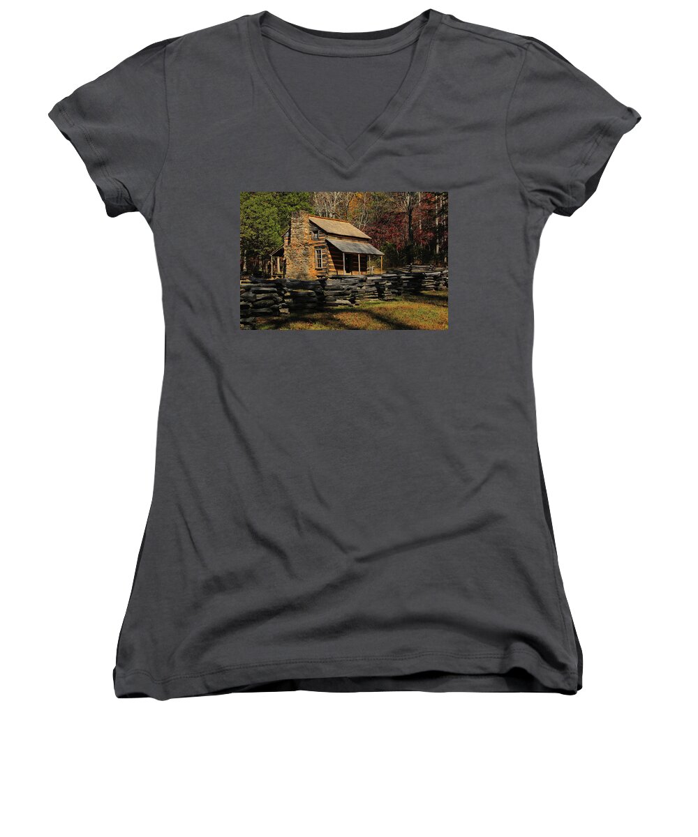 Oliver Place Women's V-Neck featuring the photograph John Oliver Place by Ben Prepelka