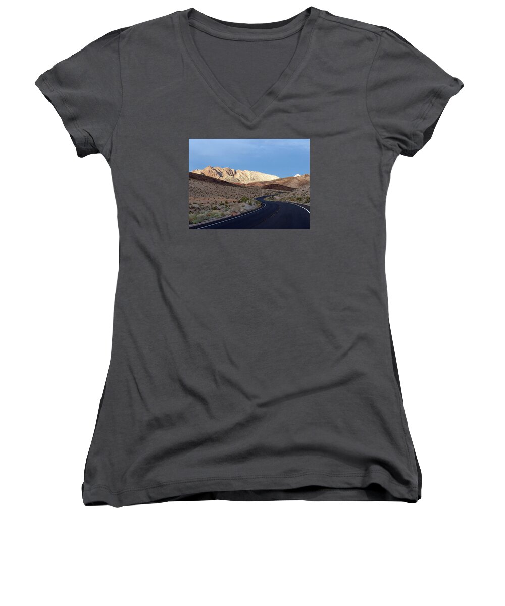 Lake Mead National Recreation Area Women's V-Neck featuring the photograph Lake Mead NRA 38 by JustJeffAz Photography