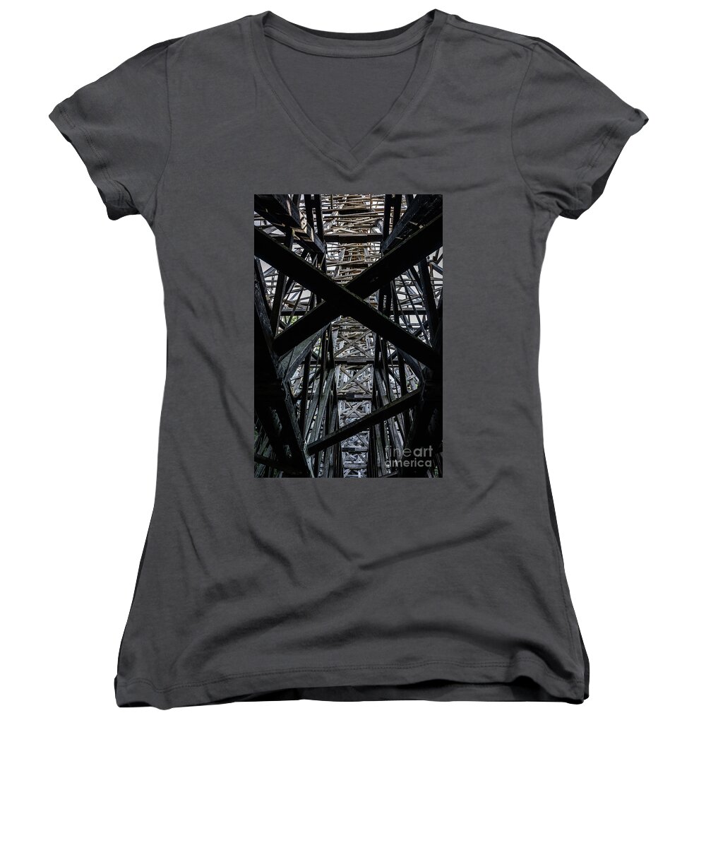 British Columbia Women's V-Neck featuring the photograph Looking Up by Carrie Cole