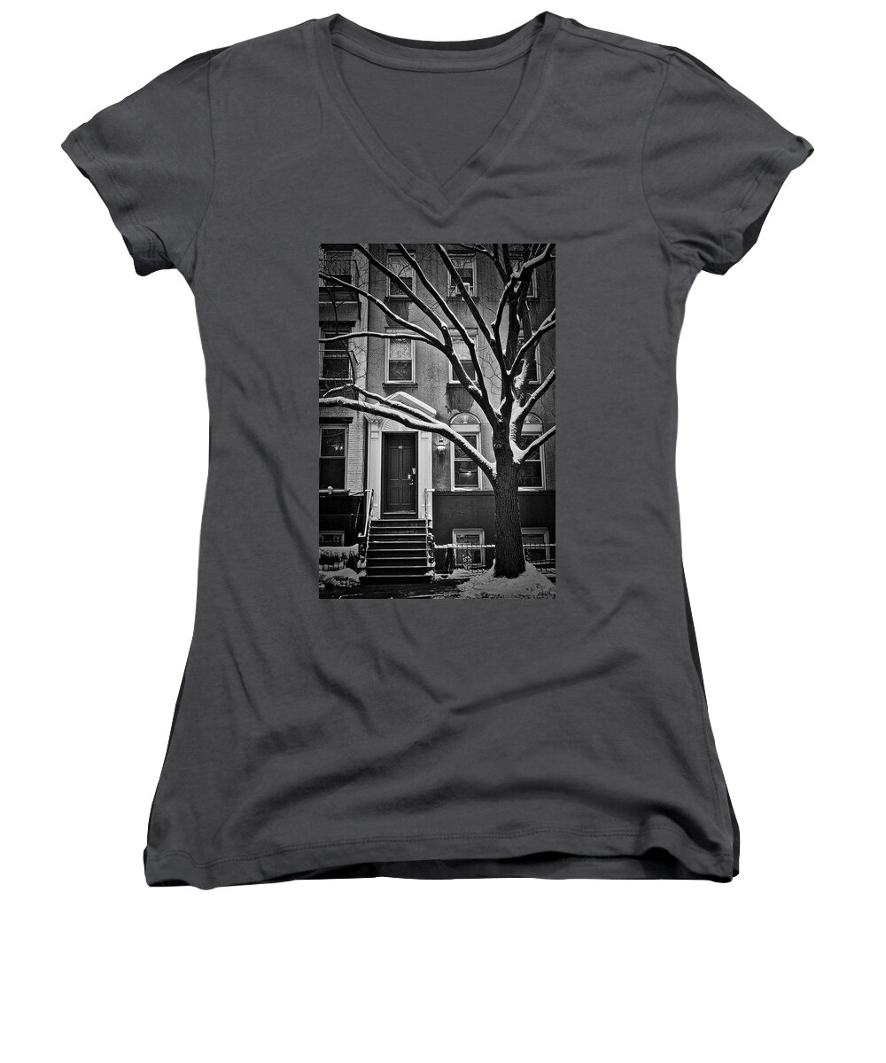 Black And White Photo Of East Village Women's V-Neck featuring the photograph Manhattan Town House by Joan Reese