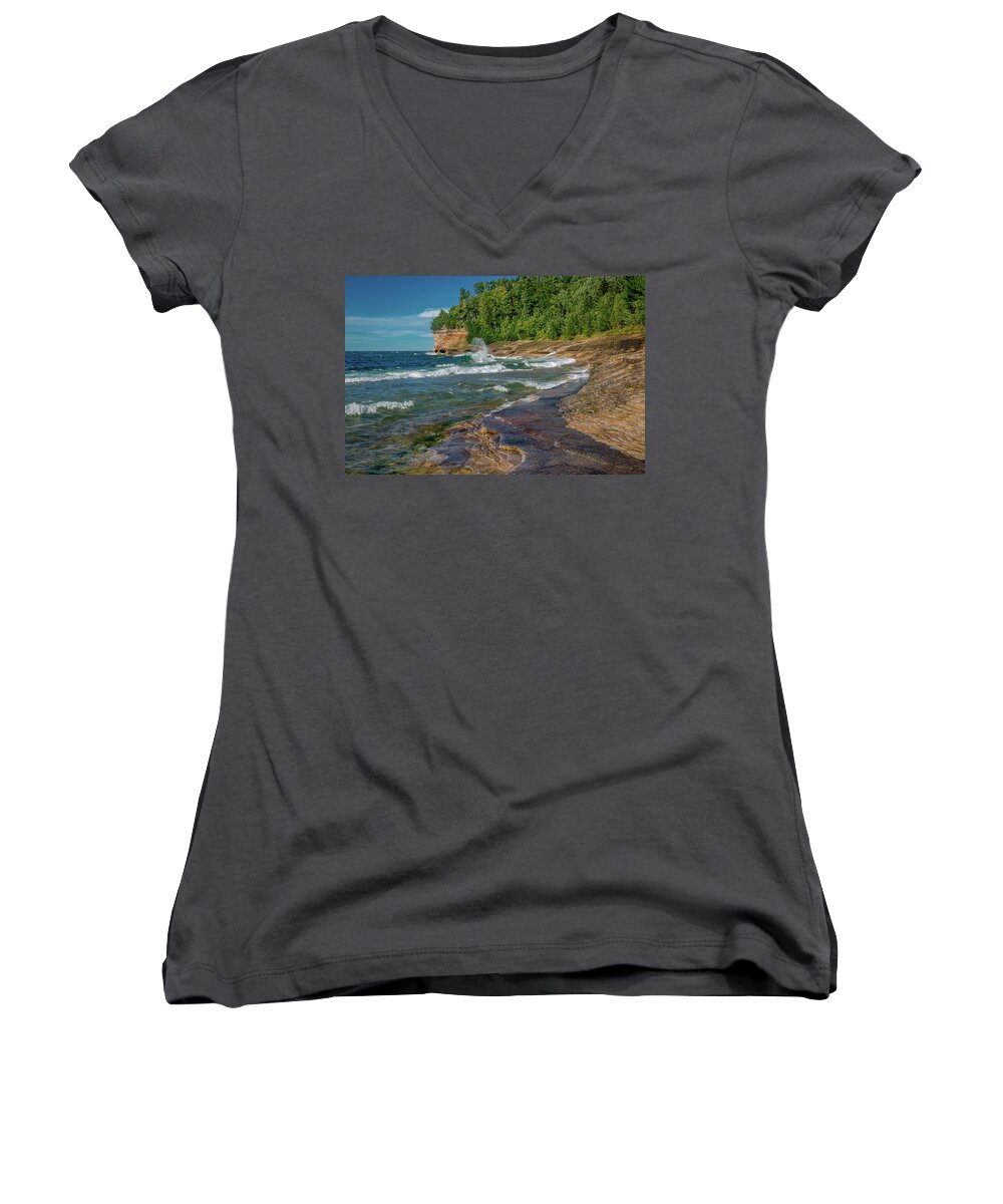 Mosquito Harbor Women's V-Neck featuring the photograph Mosquito Harbor Waves by Gary McCormick
