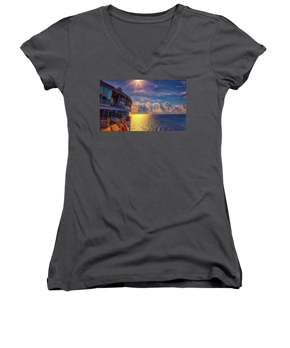 Photograph Women's V-Neck featuring the photograph Natures Beauty at Sea by Reynaldo Williams