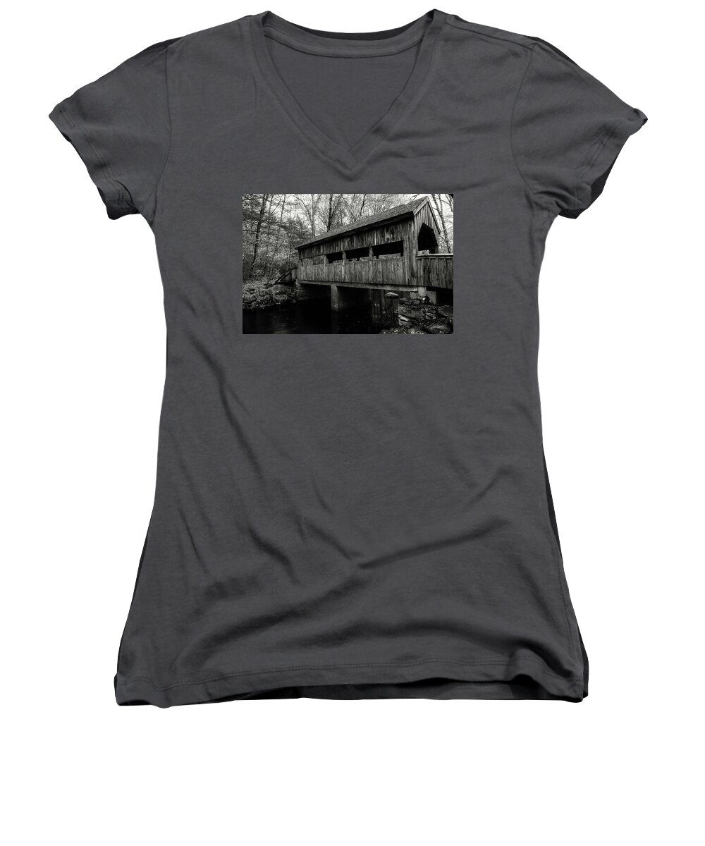 Bridge Women's V-Neck featuring the photograph New England Covered Bridge by Kyle Lee