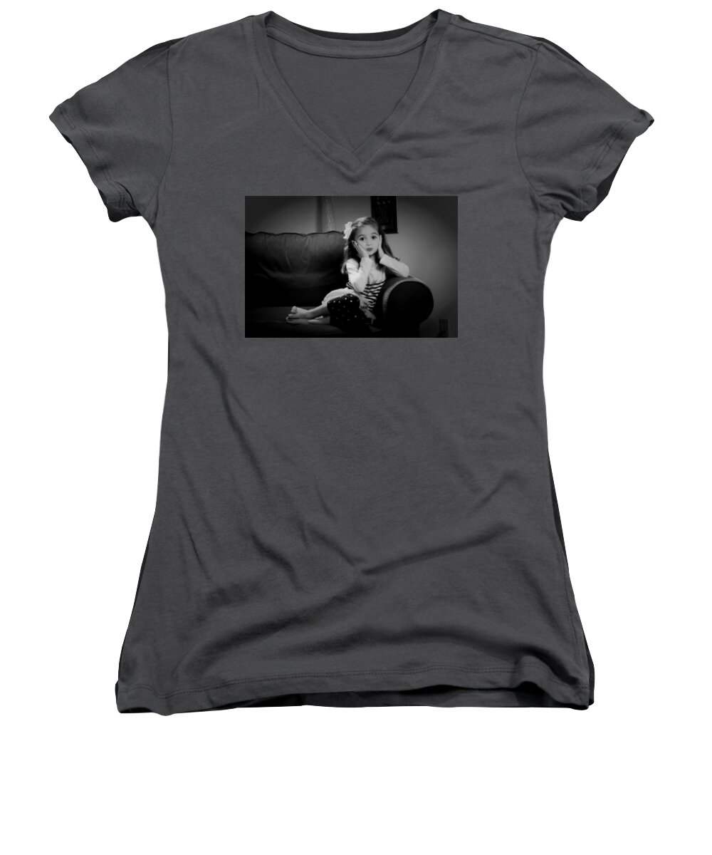 Portraits Women's V-Neck featuring the photograph Oh My by Kevin Cable
