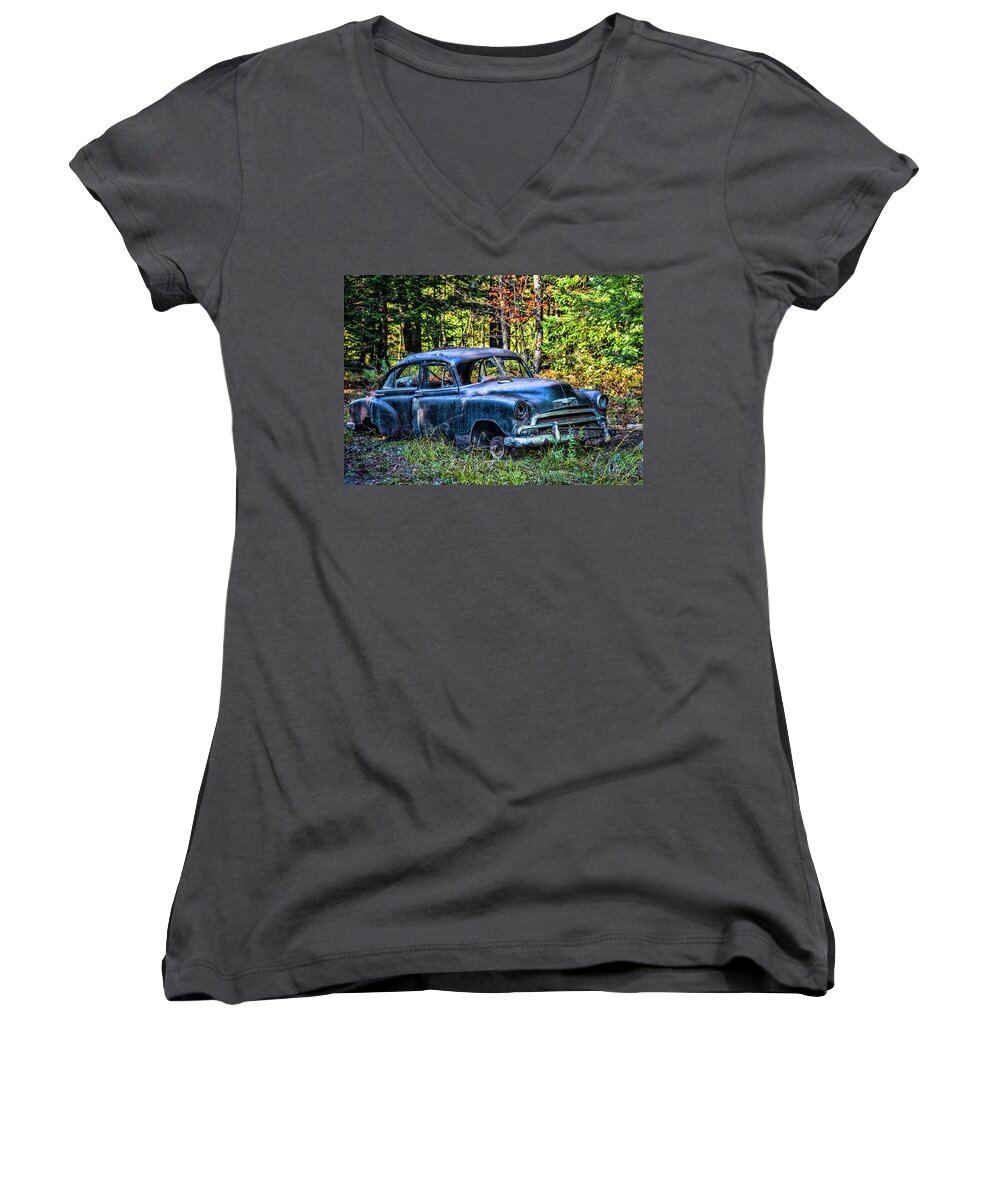 Blue Car Women's V-Neck featuring the photograph Old Car by Alana Ranney